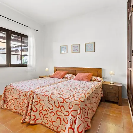 Under The Volcano In Playa Blanca Lanzarote 别墅